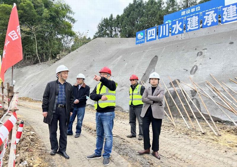 集團吳軍一行到亭子口灌區(qū)一期工程總承包（EPC)第I標段開展調研工作