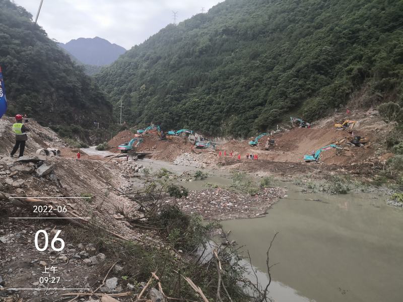 水利鐵軍再出發——公司奔赴華能寶興電站壅塞體開展除險處置