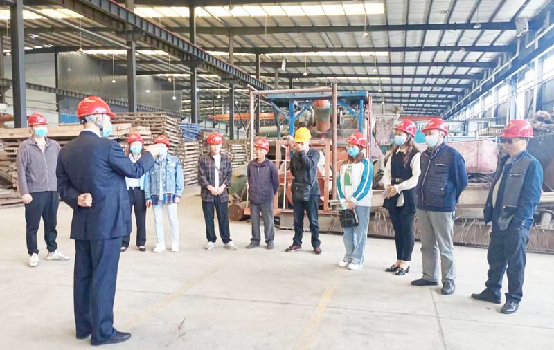 公司都江堰市辦事處組織國(guó)慶節(jié)前安全大檢查